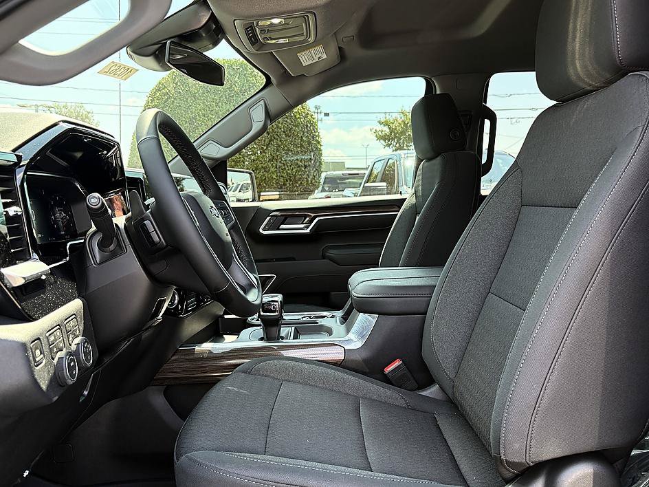 New 2026 Chevrolet Silverado 1500 RST w/ Z71 Off-Road Package AWD/4WD image 9