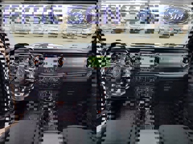 Used 2020 Jeep Wrangler Unlimited Sahara image 17