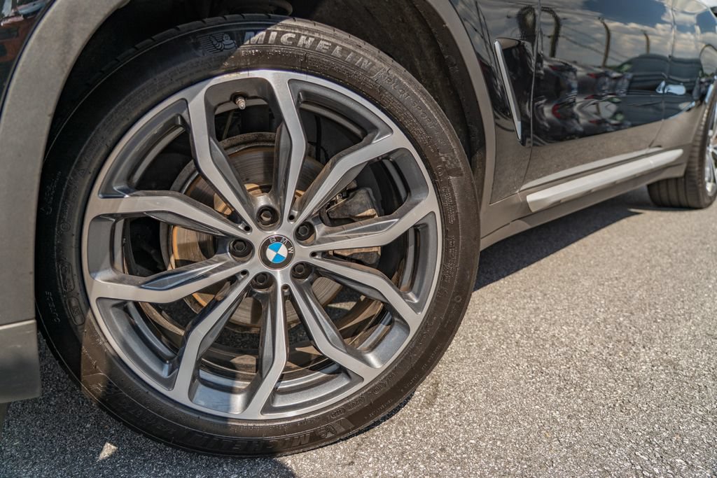 Used 2021 BMW X4 xDrive30i w/ Convenience Package AWD/4WD image 3