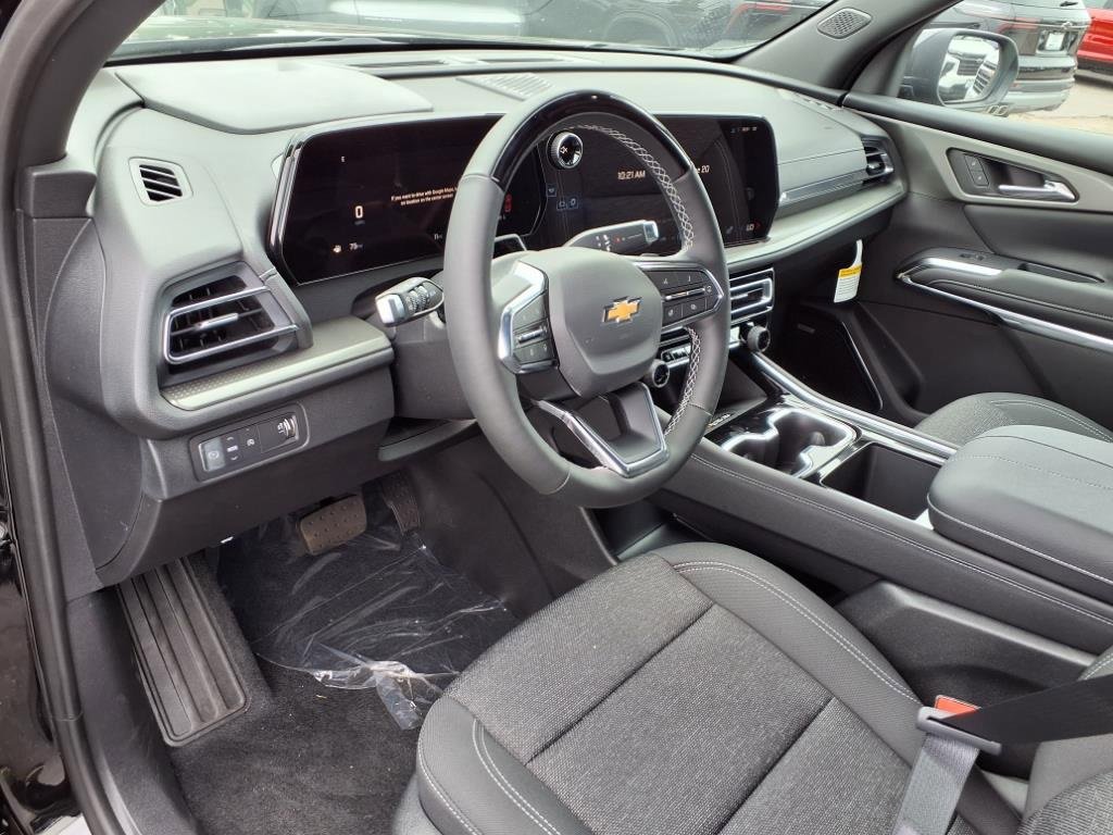 New 2025 Chevrolet Traverse LT w/ Enhanced Driving Package image 9