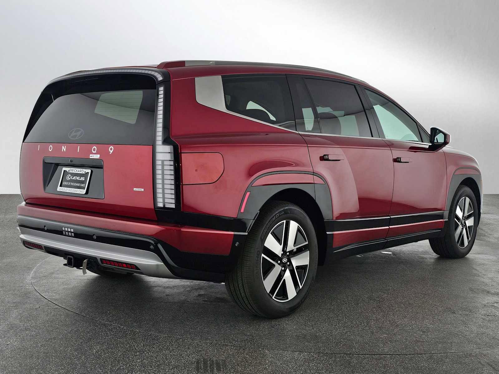 Used 2026 Hyundai Ioniq 9 SEL image 3
