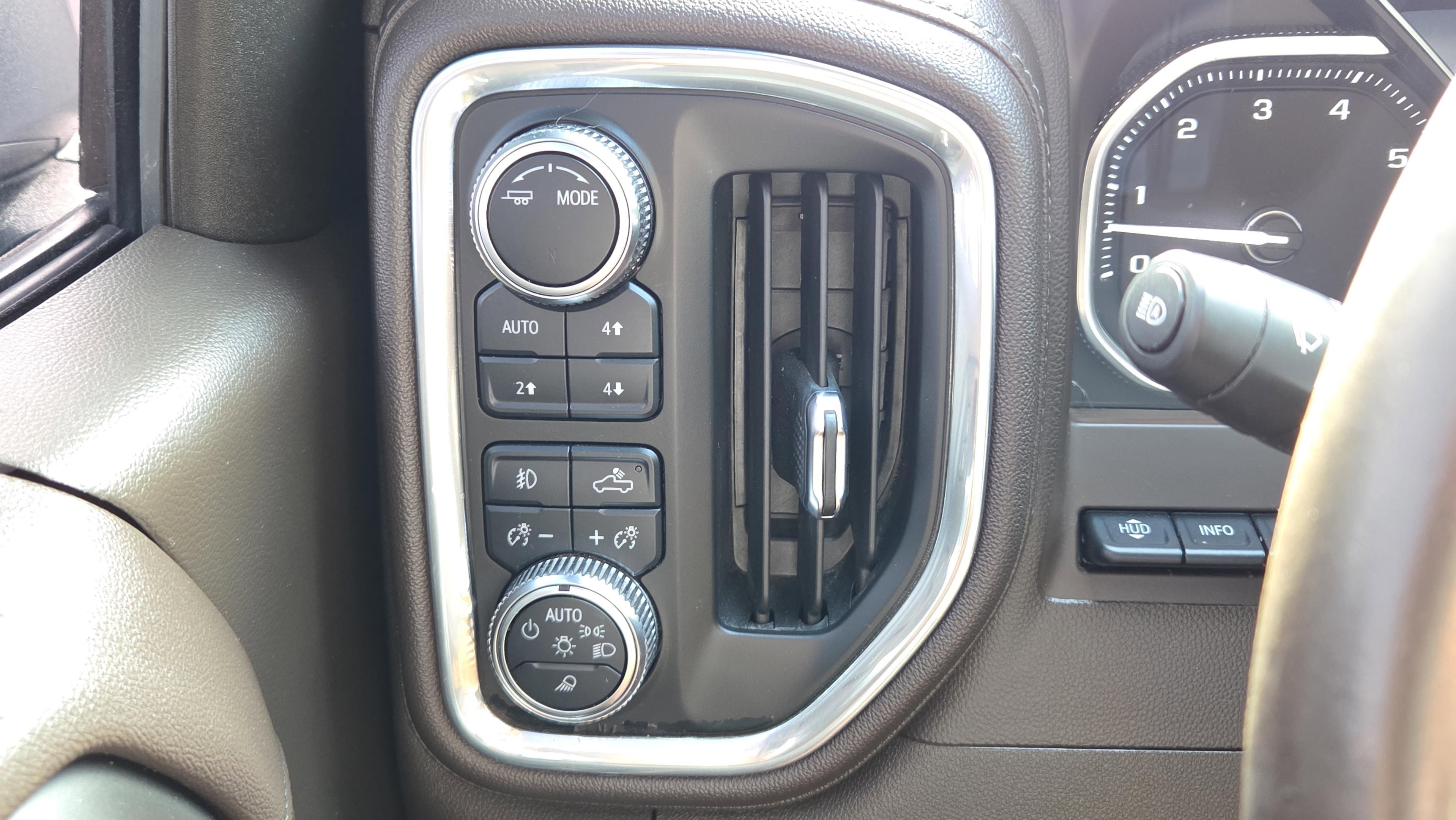 Used 2022 GMC Sierra 1500 Denali w/ Denali Reserve Package AWD/4WD image 25
