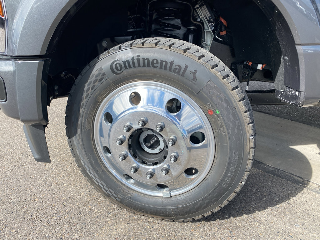 New 2026 Ford F450 4x4 Crew Cab Super Duty image 2