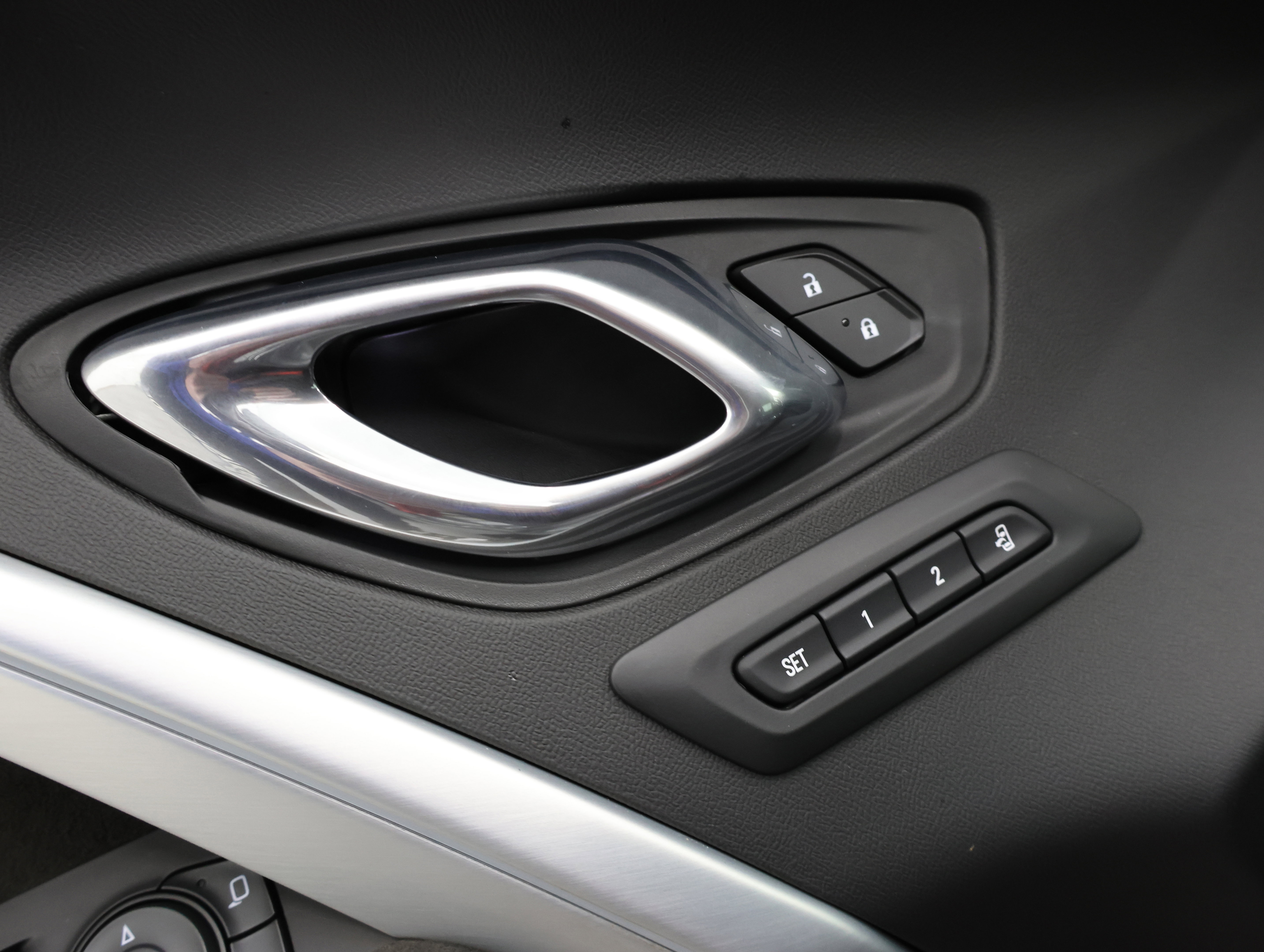 Used 2017 Chevrolet Camaro ZL1 RWD image 34