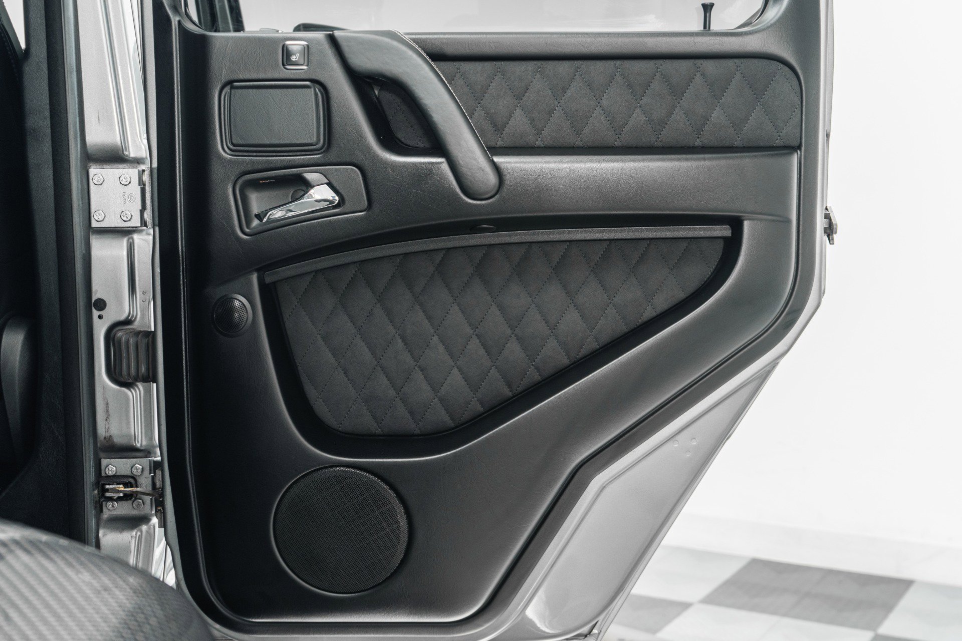 Used 2018 Mercedes-Benz G 550 Squared image 44