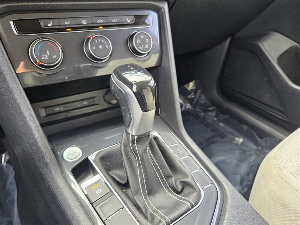 Used 2022 Volkswagen Tiguan S image 24