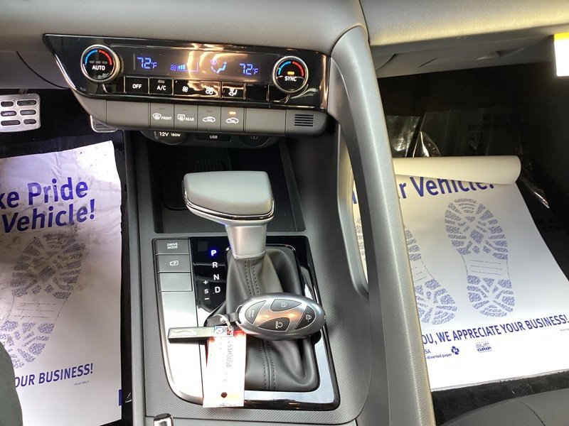 New 2026 Hyundai Elantra Sport image 23