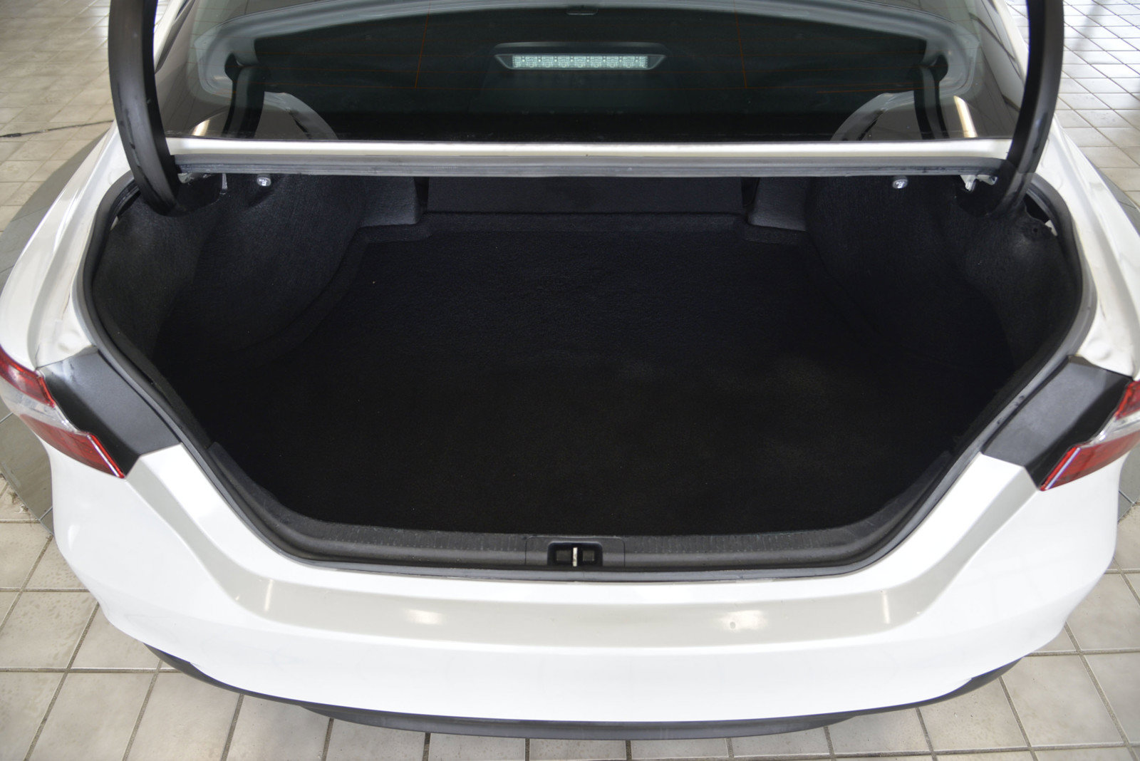 Used 2023 Toyota Camry XLE FWD image 33