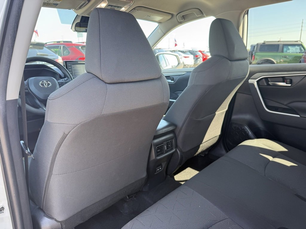 Used 2022 Toyota RAV4 XLE image 50