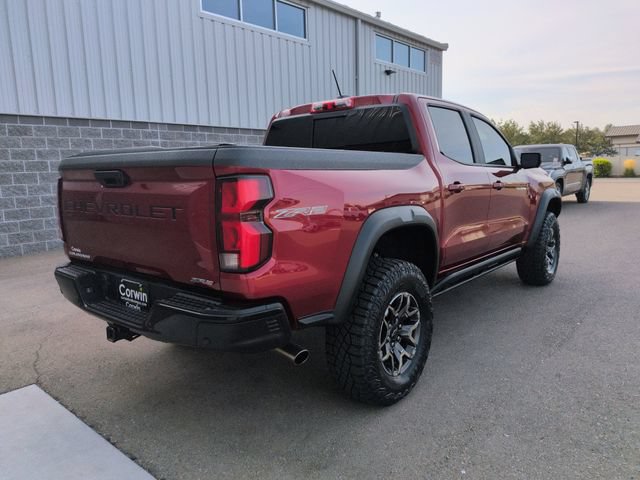 Used 2024 Chevrolet Colorado ZR2 w/ ZR2 Convenience Package III AWD/4WD image 3