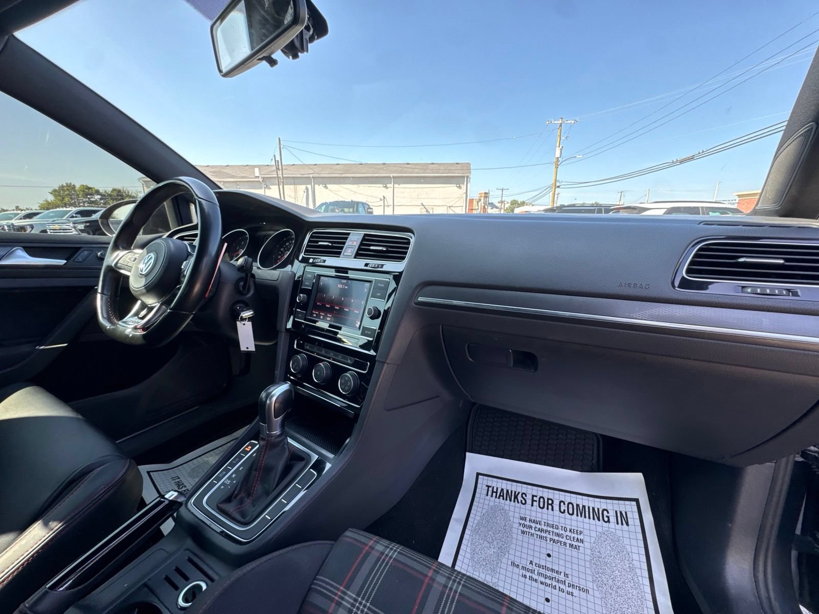 Used 2018 Volkswagen Golf 4-Door FWD image 29