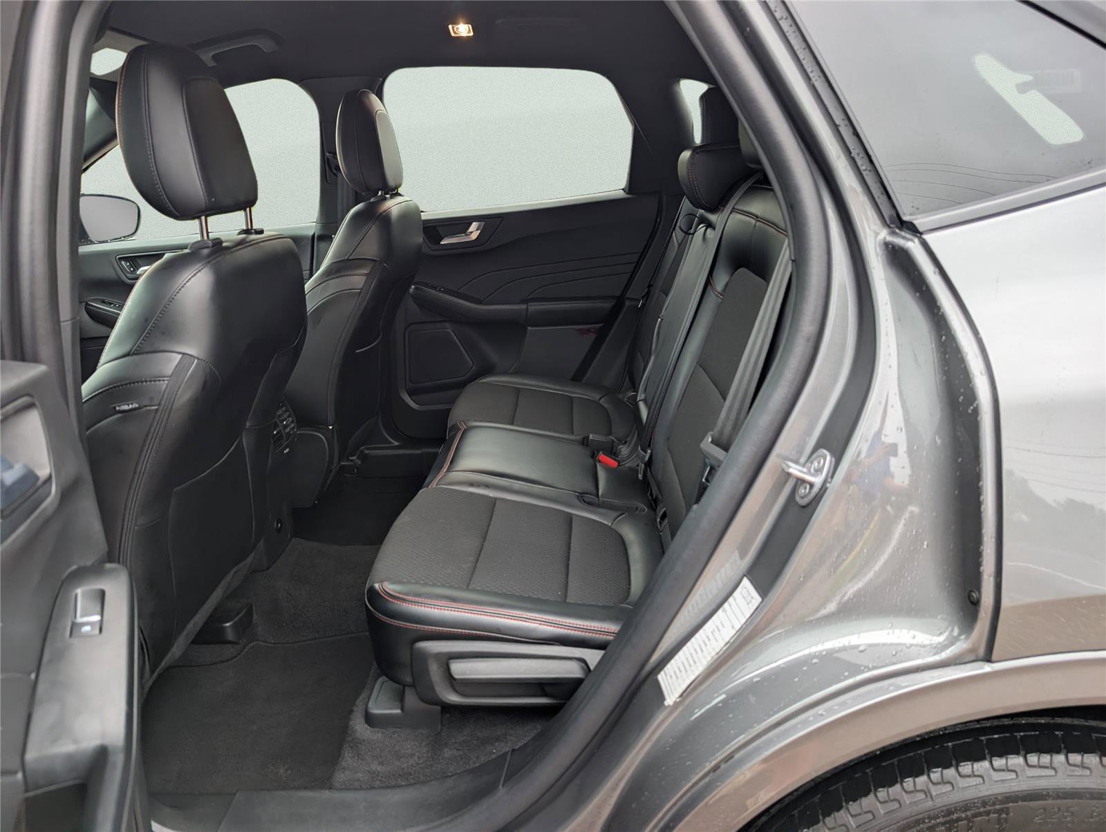 Used 2024 Ford Escape ST-Line AWD/4WD image 31