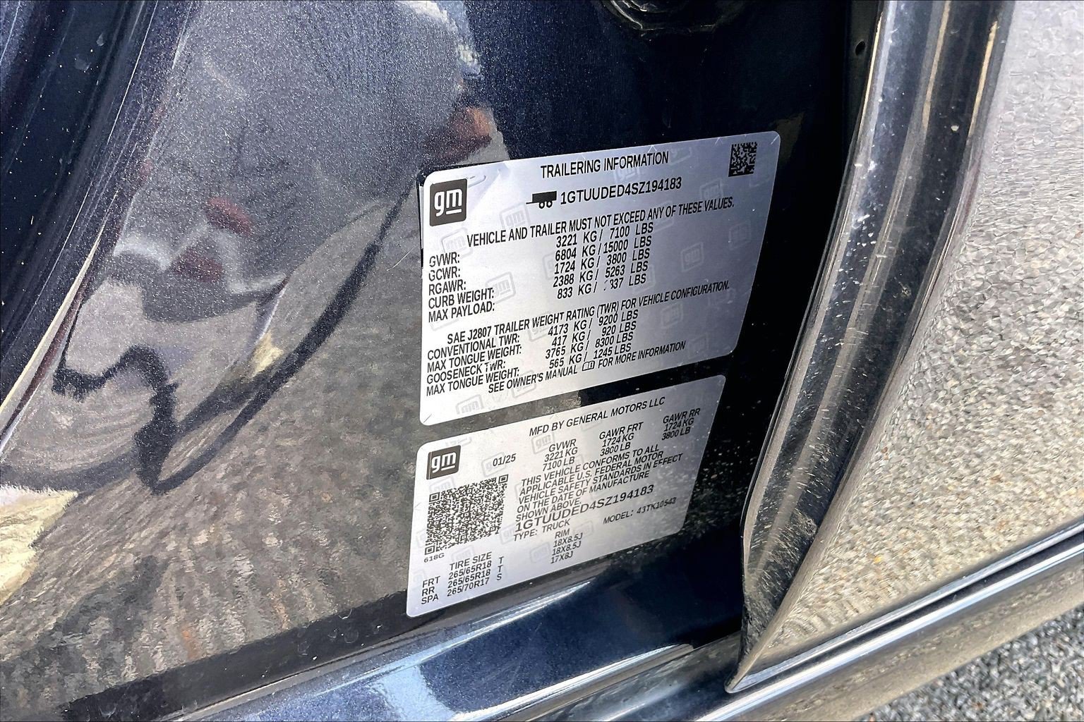Used 2025 GMC Sierra 1500 SLT AWD/4WD image 36