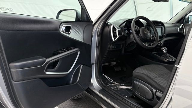 Used 2023 Kia Soul LX w/ Option Group 015 image 30