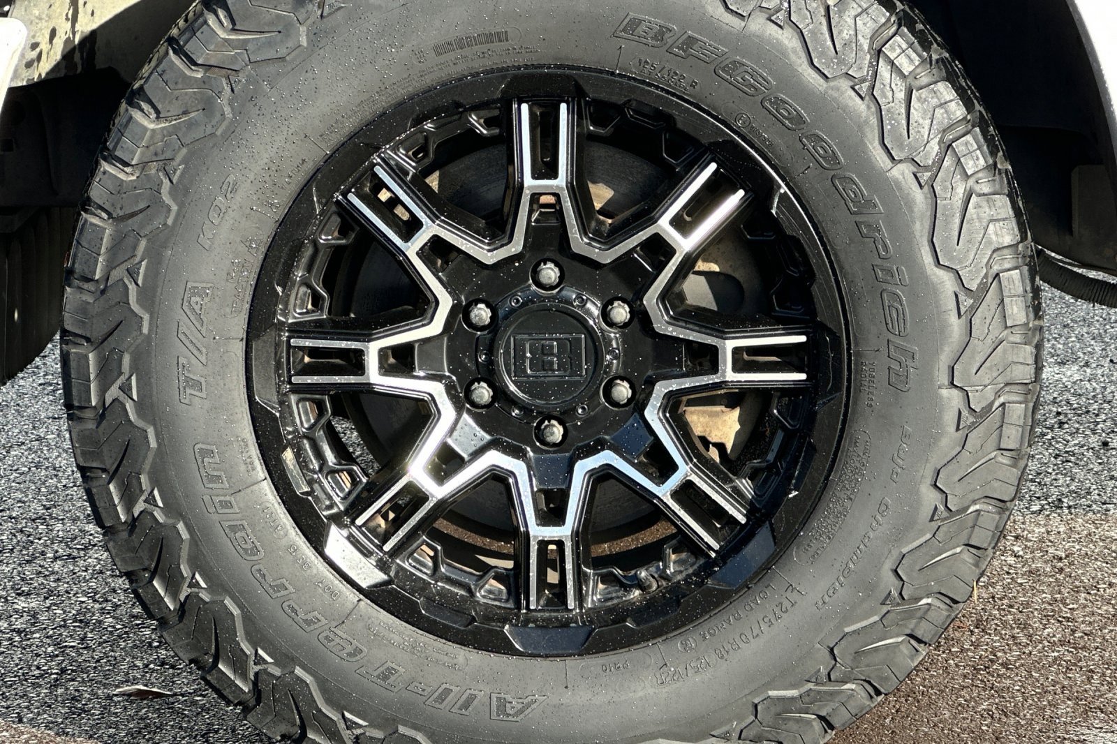 Used 2010 Ford F150 Platinum image 25