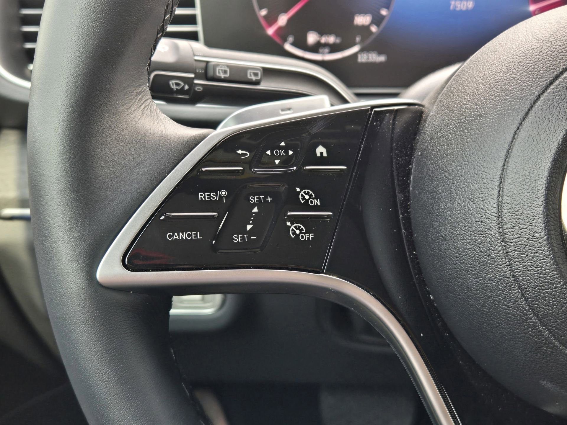 Certified 2026 Mercedes-Benz GLE 350 4MATIC image 28