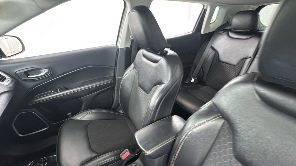 Used 2018 Jeep Compass Latitude w/ Popular Equipment Group image 13
