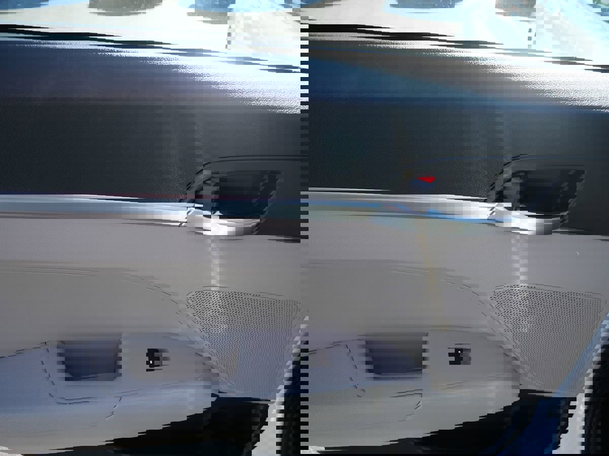 Used 2020 Hyundai Elantra SE w/ Convenience Package (C2) image 24