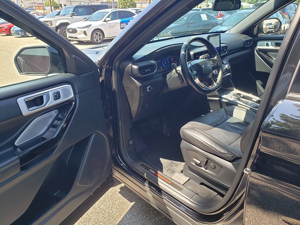 Certified 2022 Ford Explorer ST w/ Equipment Group 401A AWD/4WD image 9