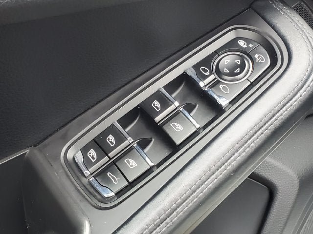 Used 2018 Porsche Macan Turbo AWD/4WD image 8