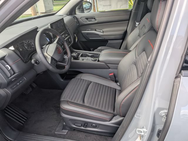 New 2026 Nissan Pathfinder Rock Creek w/ Rock Creek Premium Package AWD/4WD image 14