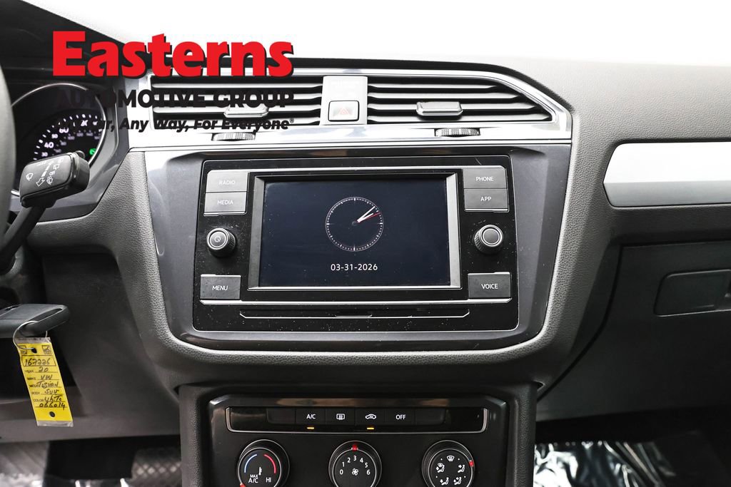 Used 2020 Volkswagen Tiguan S image 12