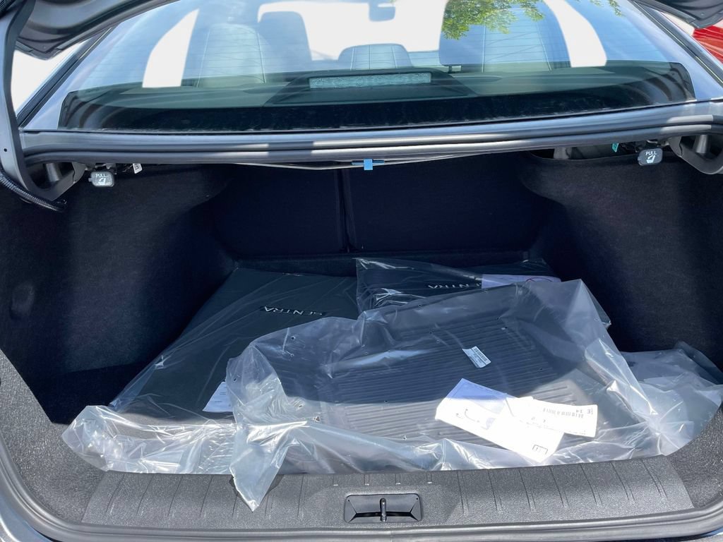 New 2026 Nissan Sentra SR w/ SR Premium Package FWD image 10
