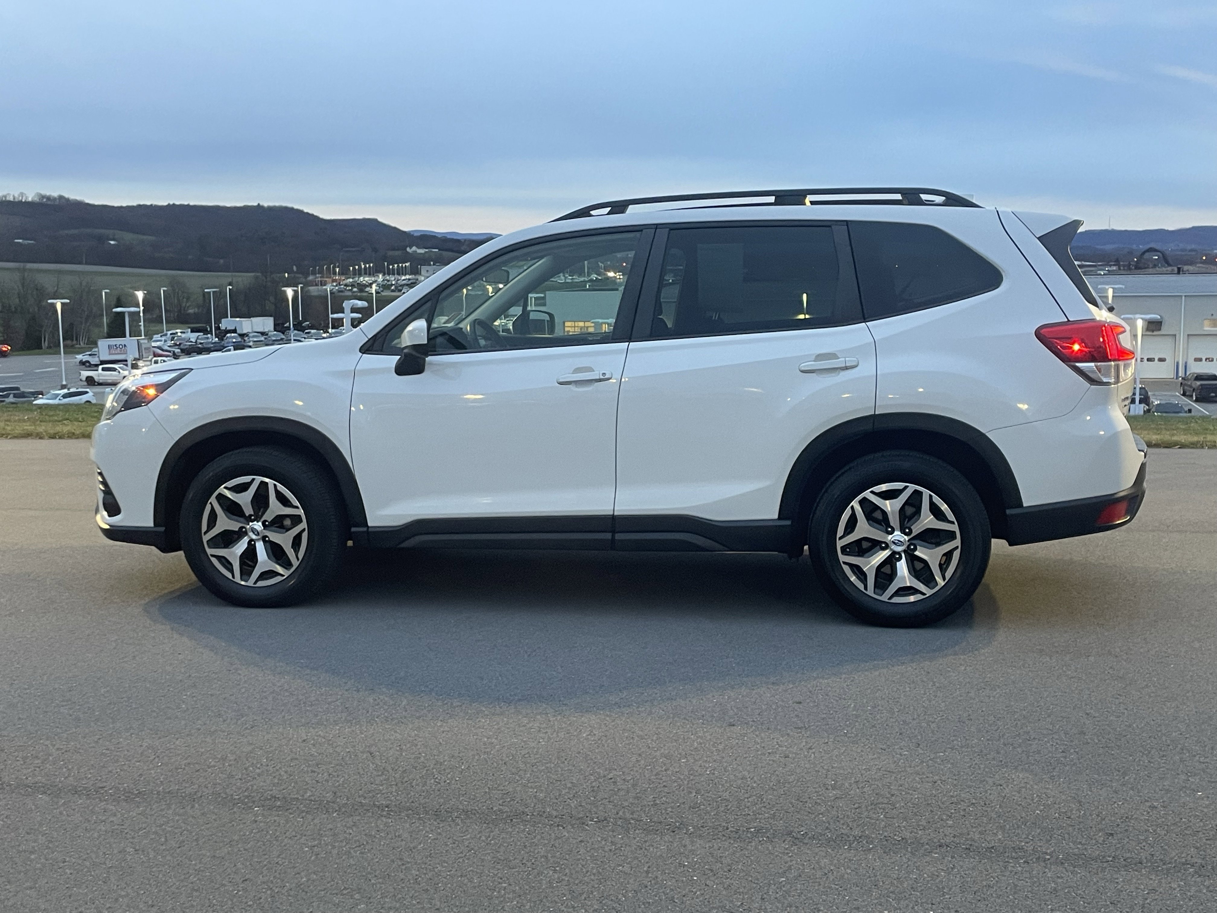 Certified 2022 Subaru Forester Premium image 7