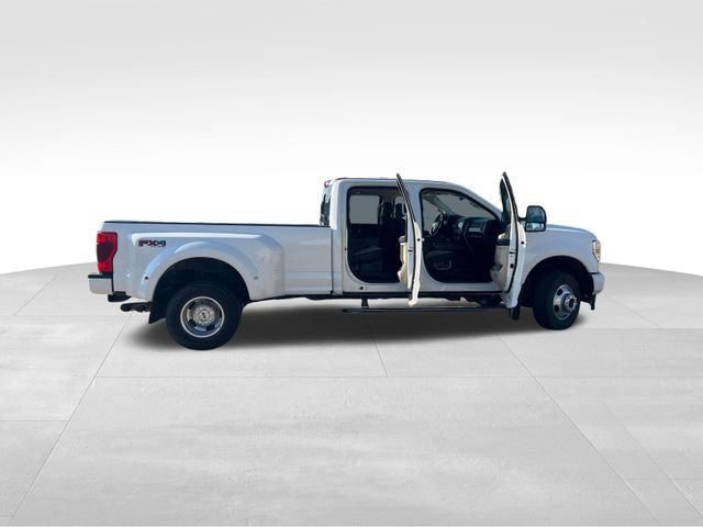 Used 2020 Ford F350 Limited AWD/4WD image 11