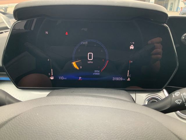 Used 2024 Chevrolet Trax LT w/ Driver Confidence Package FWD image 21