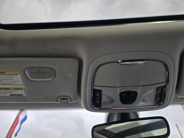 Used 2020 Jeep Cherokee Limited image 25