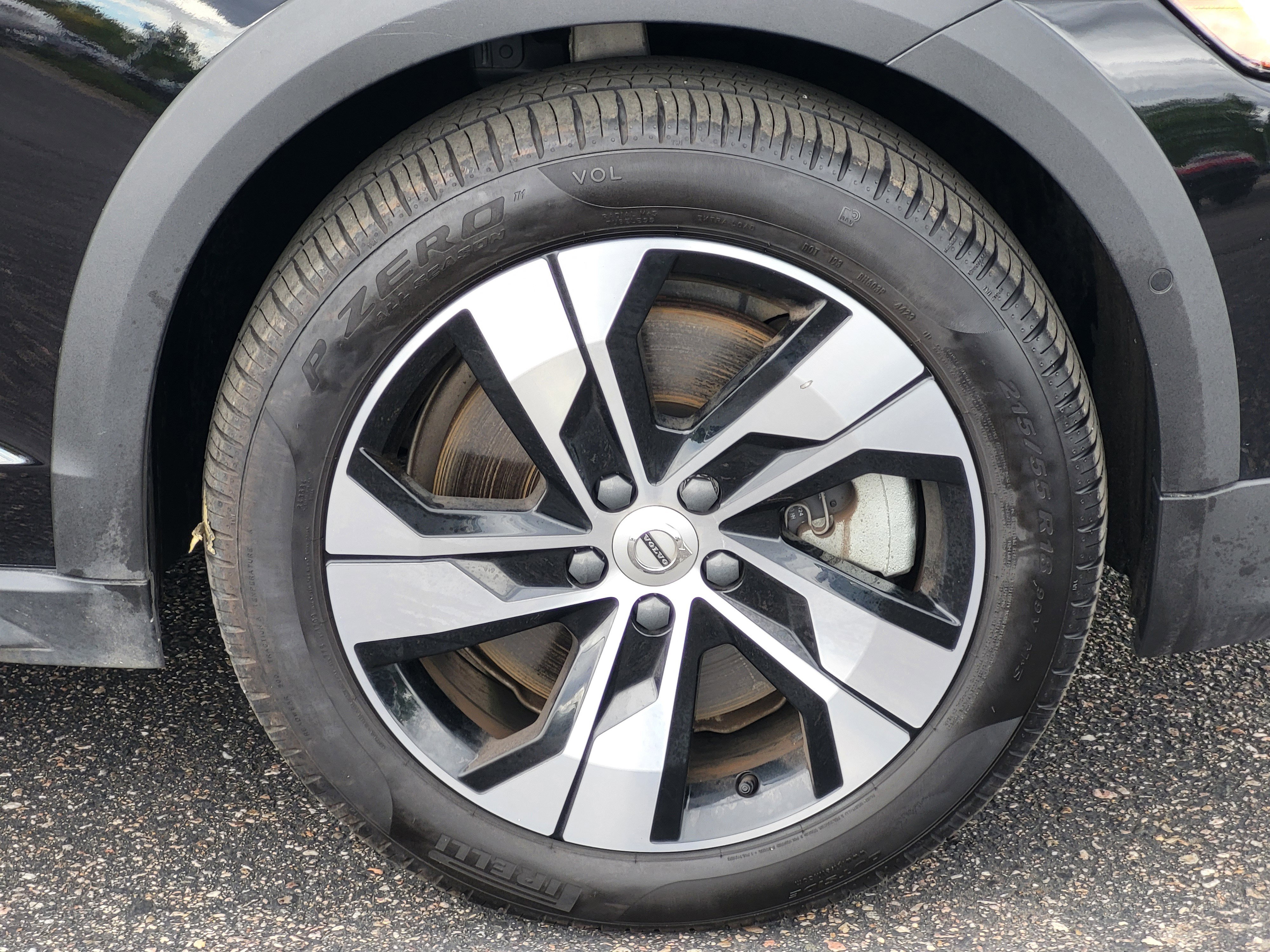 Certified 2024 Volvo V60 B5 Cross Country Plus AWD/4WD image 8