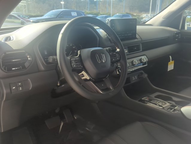 New 2025 Honda Pilot TrailSport image 3