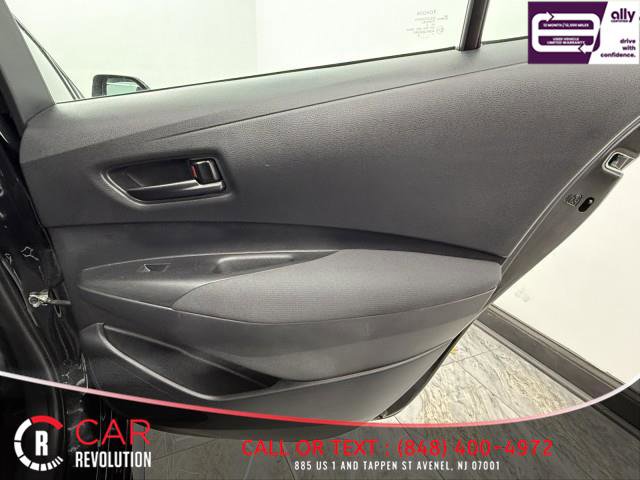 Used 2022 Toyota Corolla LE image 43
