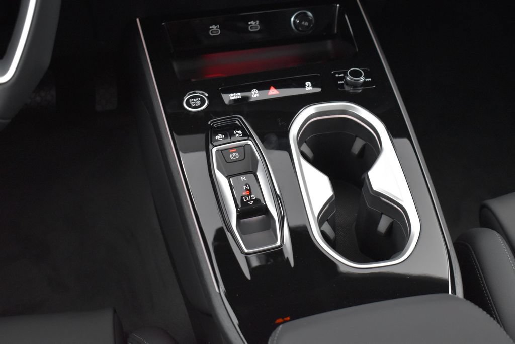 New 2026 Audi A6 Premium Plus AWD/4WD image 15