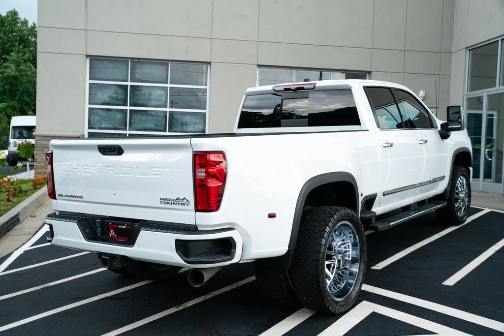 Used 2024 Chevrolet Silverado 3500 High Country AWD/4WD image 11