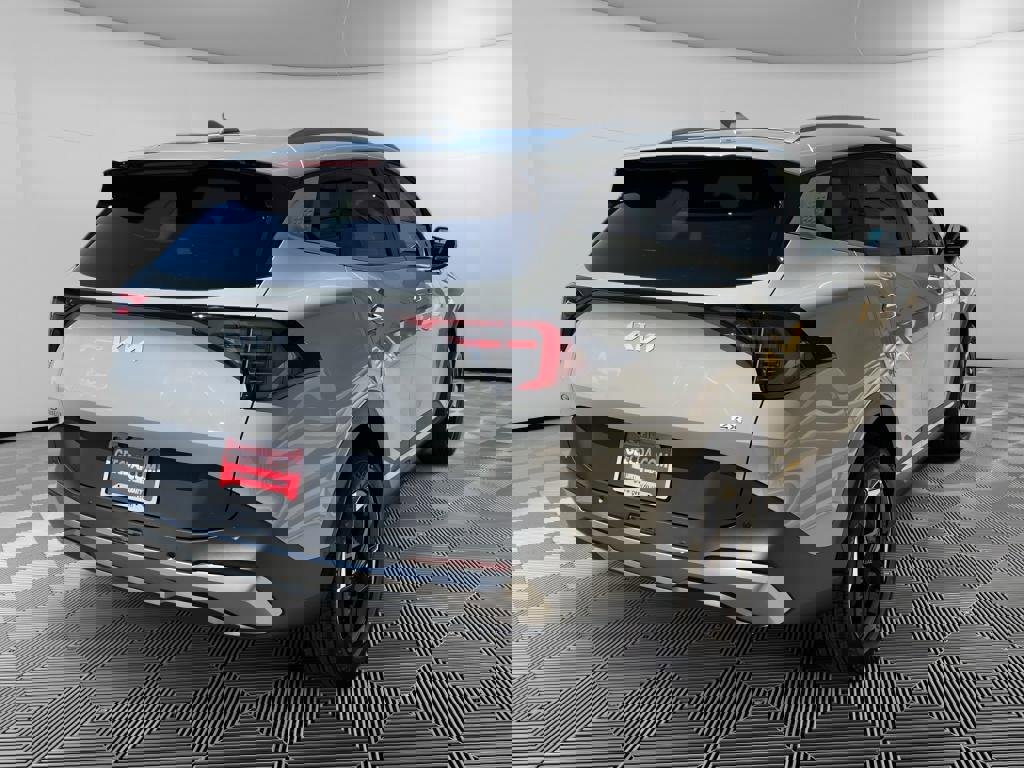 New 2026 Kia Sportage EX image 4
