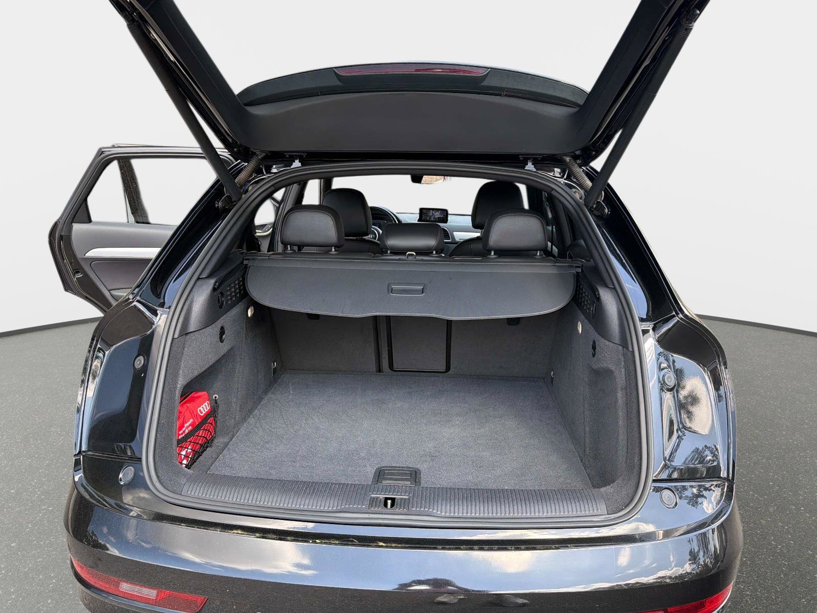 Used 2016 Audi Q3 2.0T Premium Plus w/ Technology Package image 11