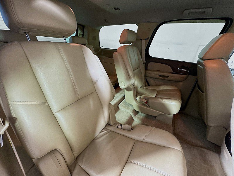 Used 2007 GMC Yukon SLT w/ SLT Preferred Equipment Group image 26