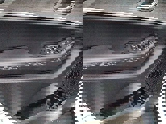 New 2026 Jeep Grand Cherokee Altitude image 30