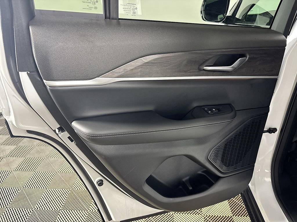 New 2025 Jeep Grand Cherokee Limited w/ MOPAR Finishing Package image 20