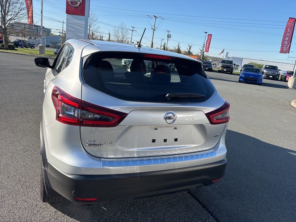 Used 2022 Nissan Rogue Sport S image 6