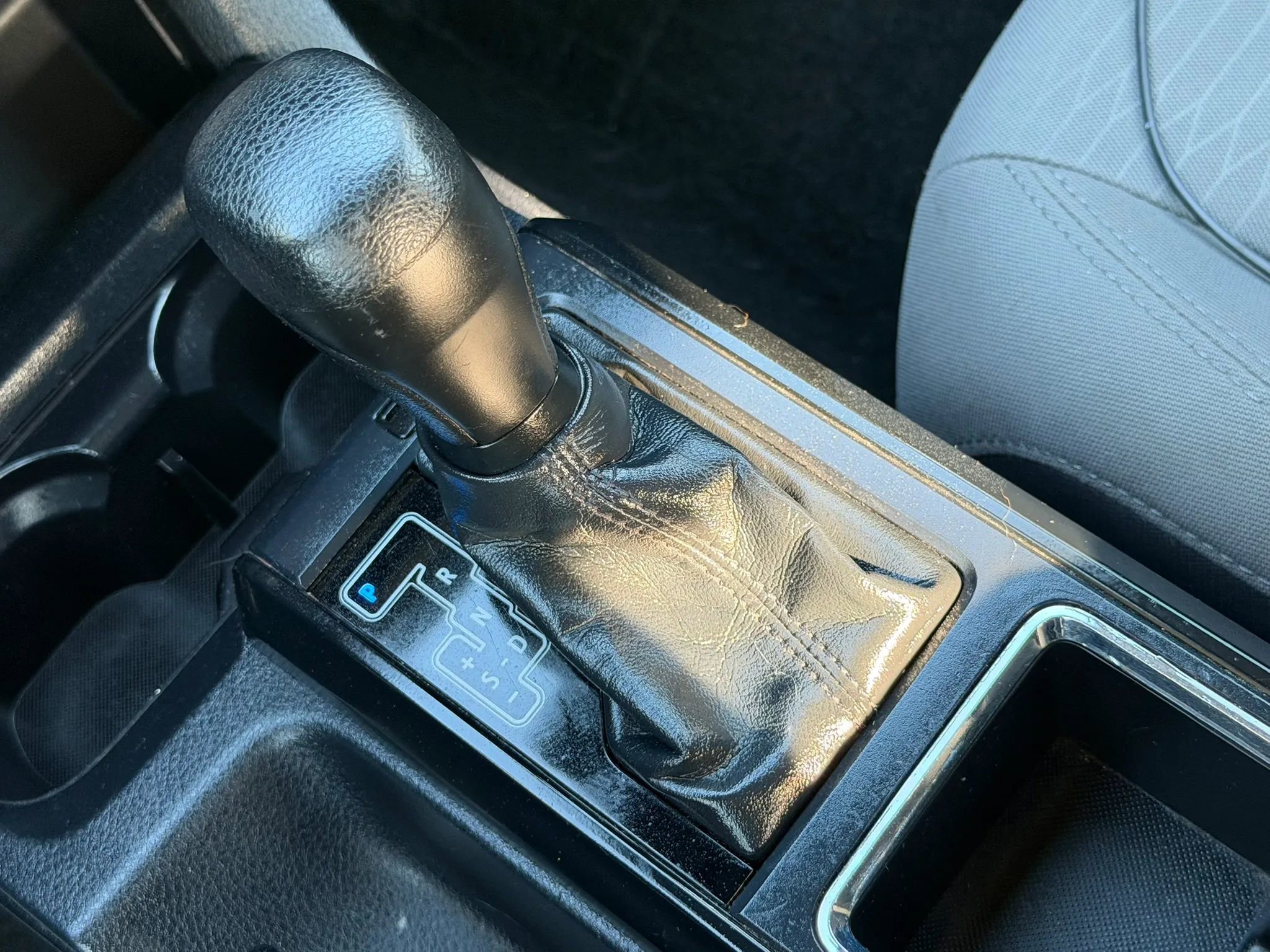 Used 2018 Toyota Tacoma SR w/ SR Convenience Package RWD image 28