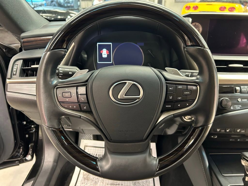 Used 2019 Lexus ES 350 w/ Premium Package image 10