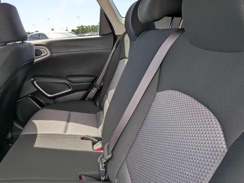 Certified 2025 Kia Soul LX w/ LX Technology Package FWD image 18