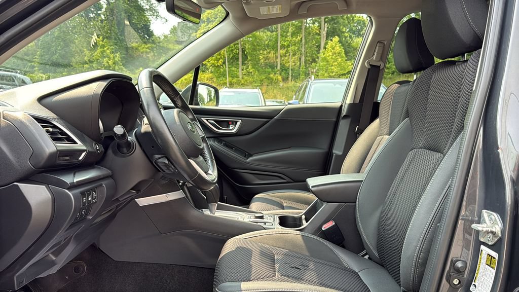 Used 2021 Subaru Forester Premium AWD/4WD image 9