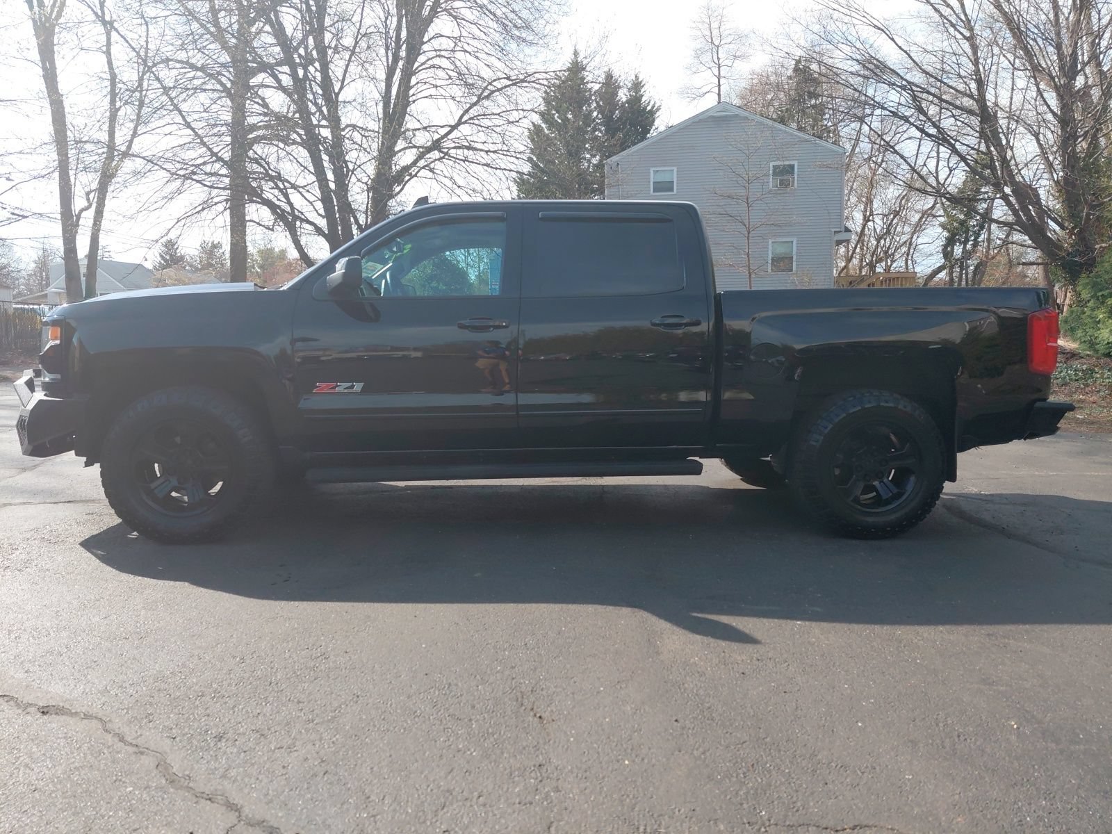 Used 2017 Chevrolet Silverado 1500 LTZ Z71 w/ LTZ Plus Package AWD/4WD image 28