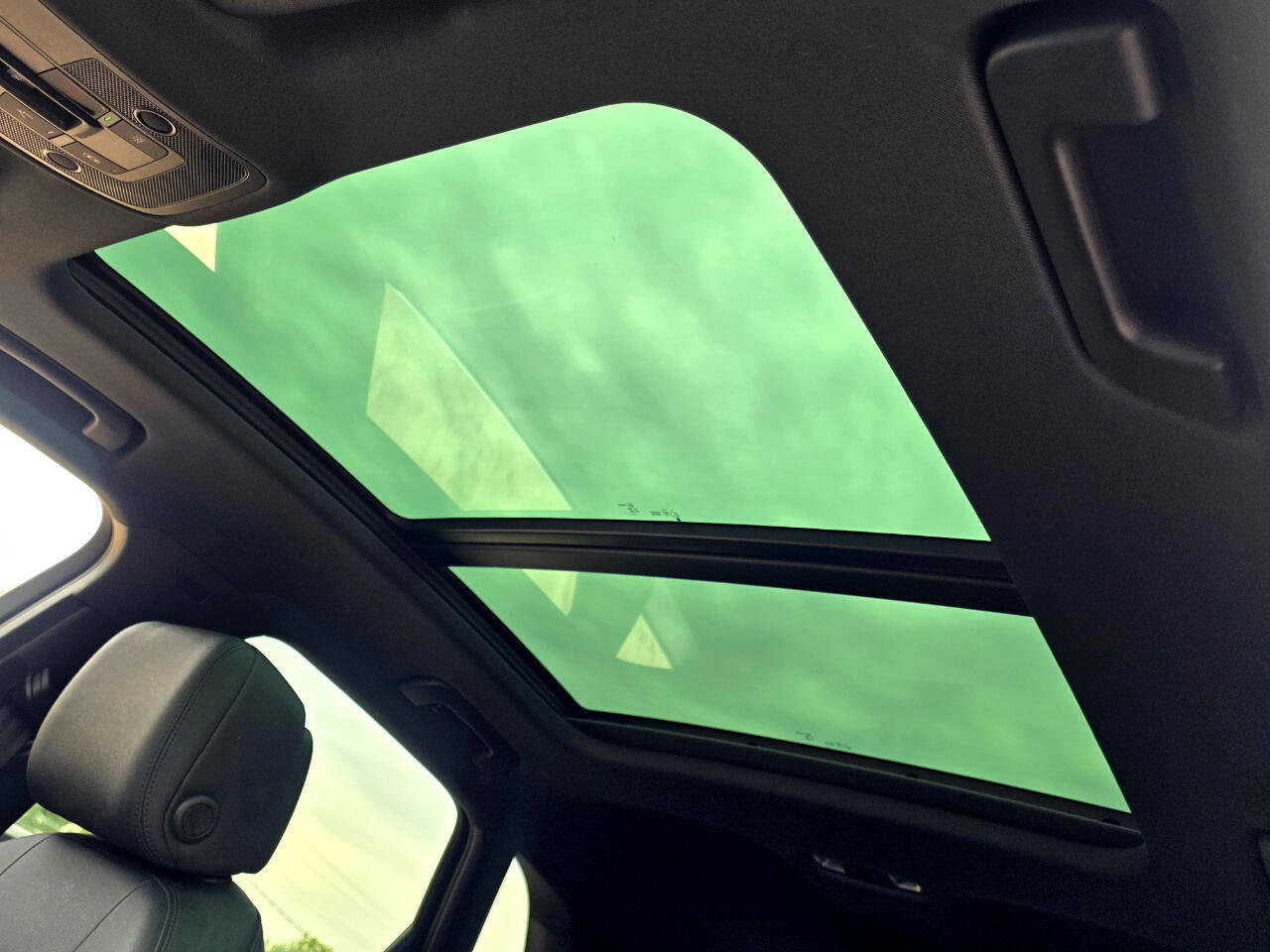 Used 2024 Audi Q3 2.0T Premium image 3