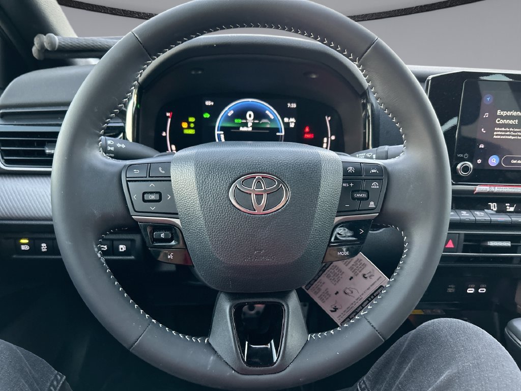 Used 2026 Toyota Camry SE FWD image 15