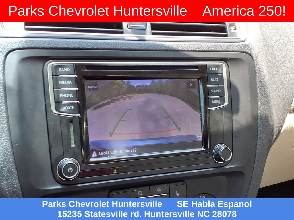 Used 2017 Volkswagen Jetta SE FWD image 5